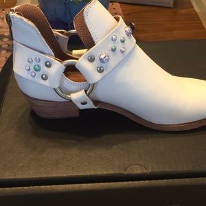 Frye Boots- Ray Stone Harness ZIP